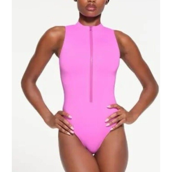 Skims Recycled Swim Sleeveless One Piece neon orchid - Picture 1 of 5